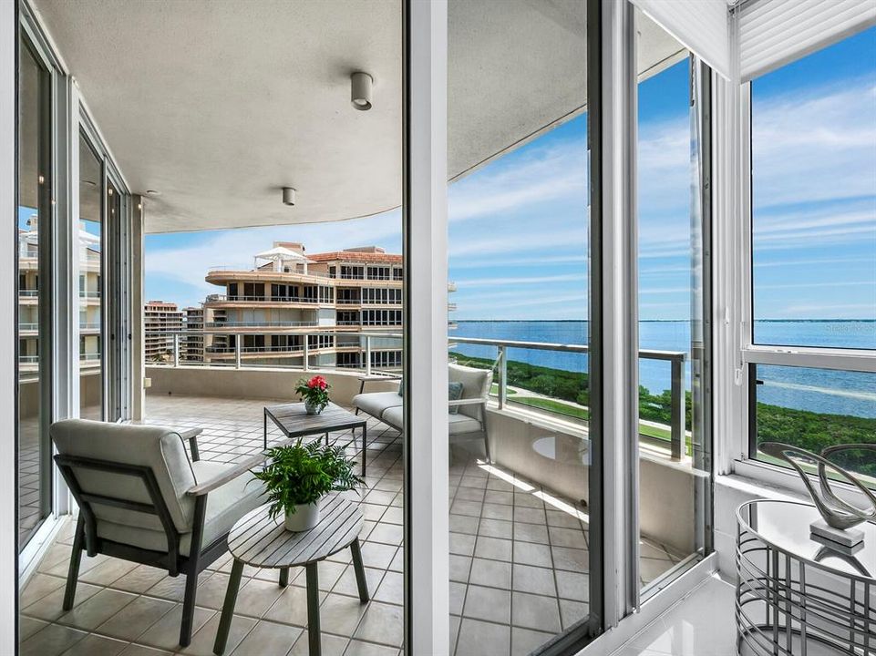 Activo con contrato: $1,845,000 (3 camas, 3 baños, 2250 Pies cuadrados)