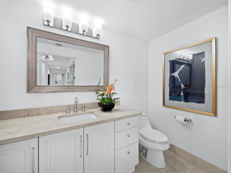 Activo con contrato: $1,845,000 (3 camas, 3 baños, 2250 Pies cuadrados)