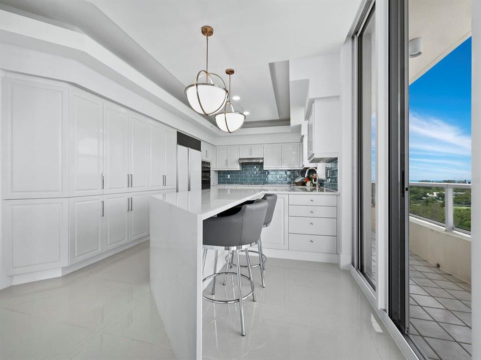 Activo con contrato: $1,845,000 (3 camas, 3 baños, 2250 Pies cuadrados)