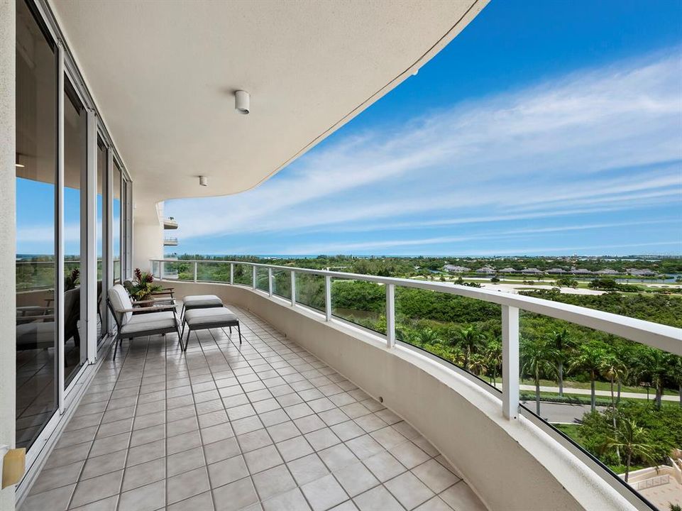 Activo con contrato: $1,845,000 (3 camas, 3 baños, 2250 Pies cuadrados)