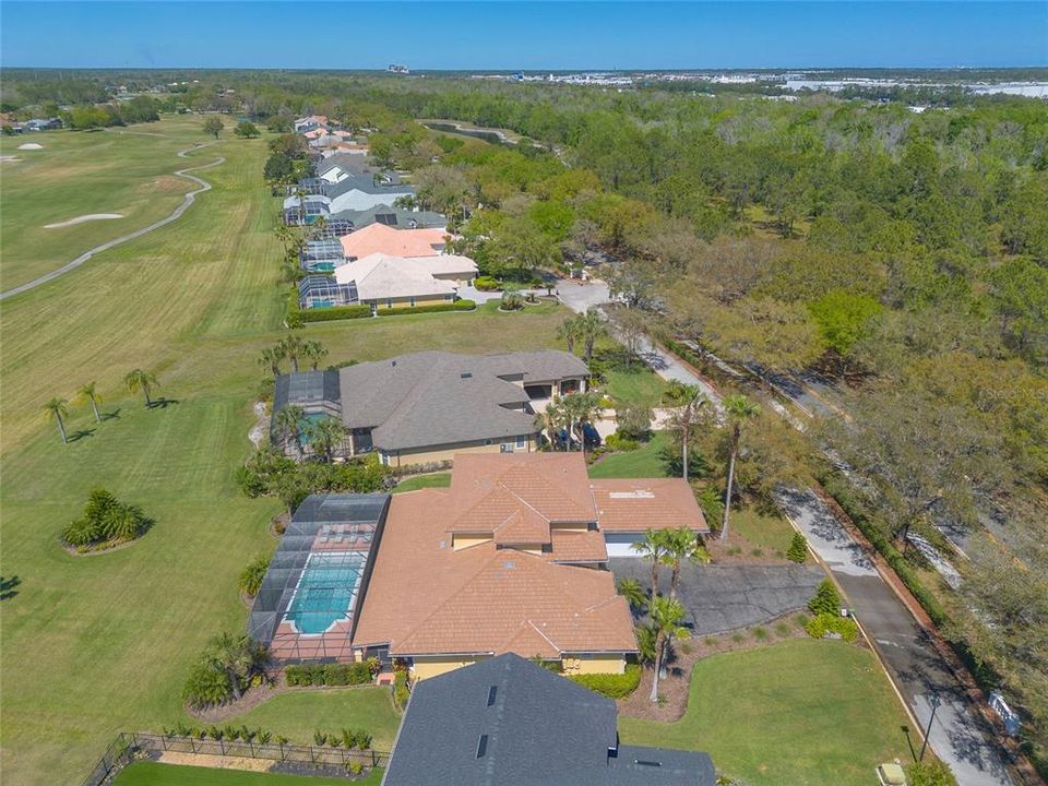 En Venta: $1,099,999 (5 camas, 4 baños, 3704 Pies cuadrados)