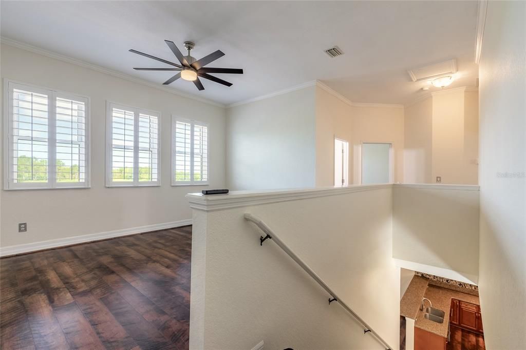 En Venta: $1,099,999 (5 camas, 4 baños, 3704 Pies cuadrados)