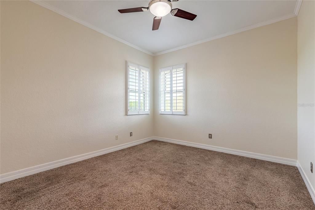 En Venta: $1,099,999 (5 camas, 4 baños, 3704 Pies cuadrados)