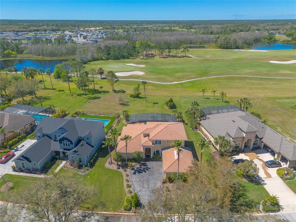 En Venta: $1,099,999 (5 camas, 4 baños, 3704 Pies cuadrados)