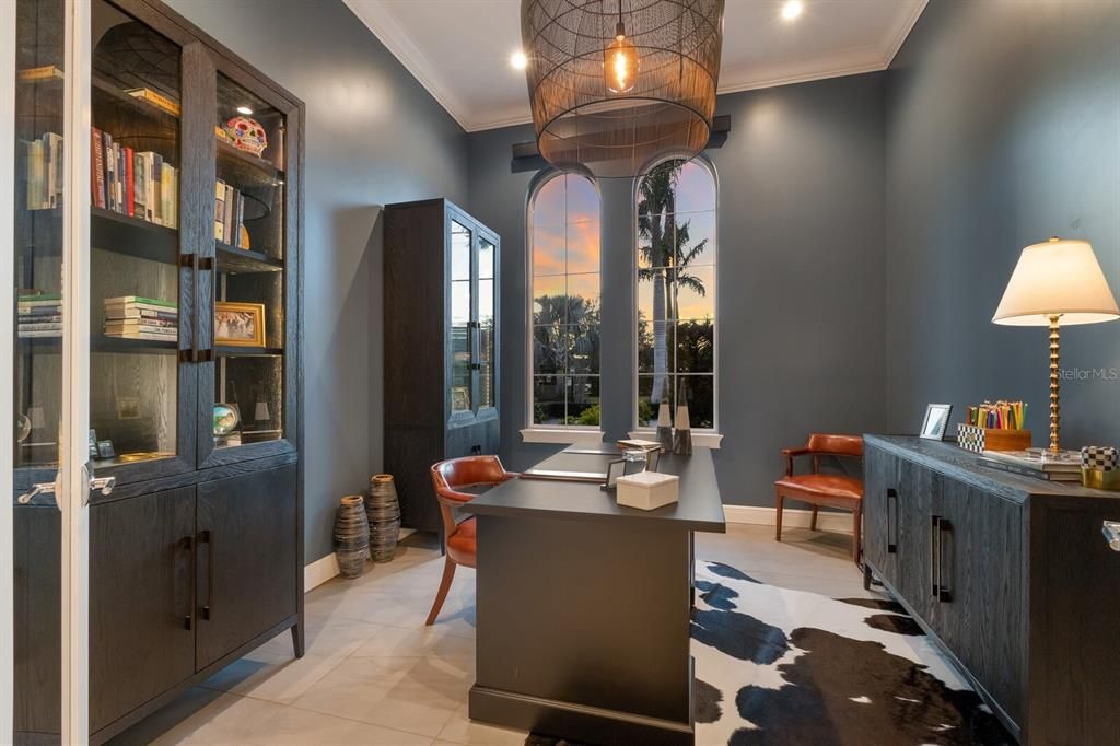 合同活跃: $2,500,000 (3 贝兹, 3 浴室, 3346 平方英尺)