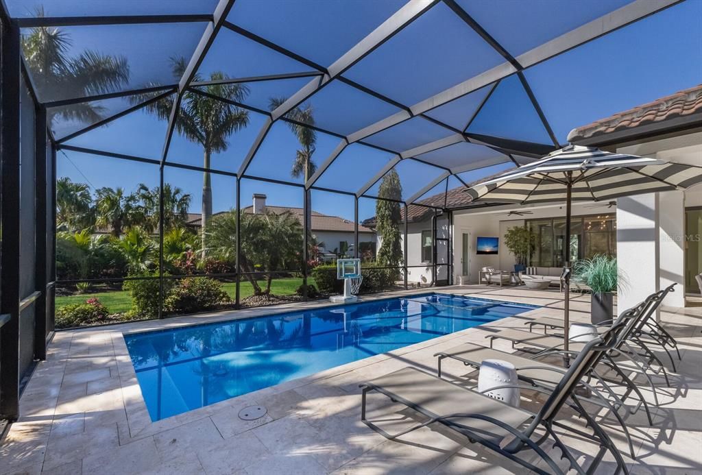 合同活跃: $2,500,000 (3 贝兹, 3 浴室, 3346 平方英尺)