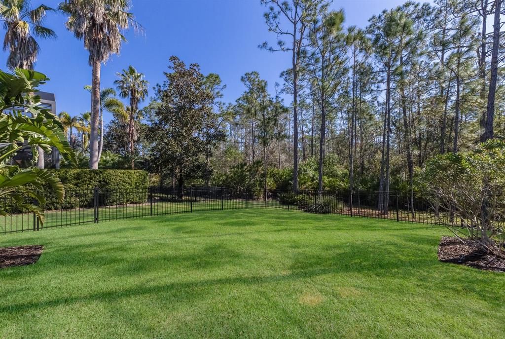 合同活跃: $2,500,000 (3 贝兹, 3 浴室, 3346 平方英尺)