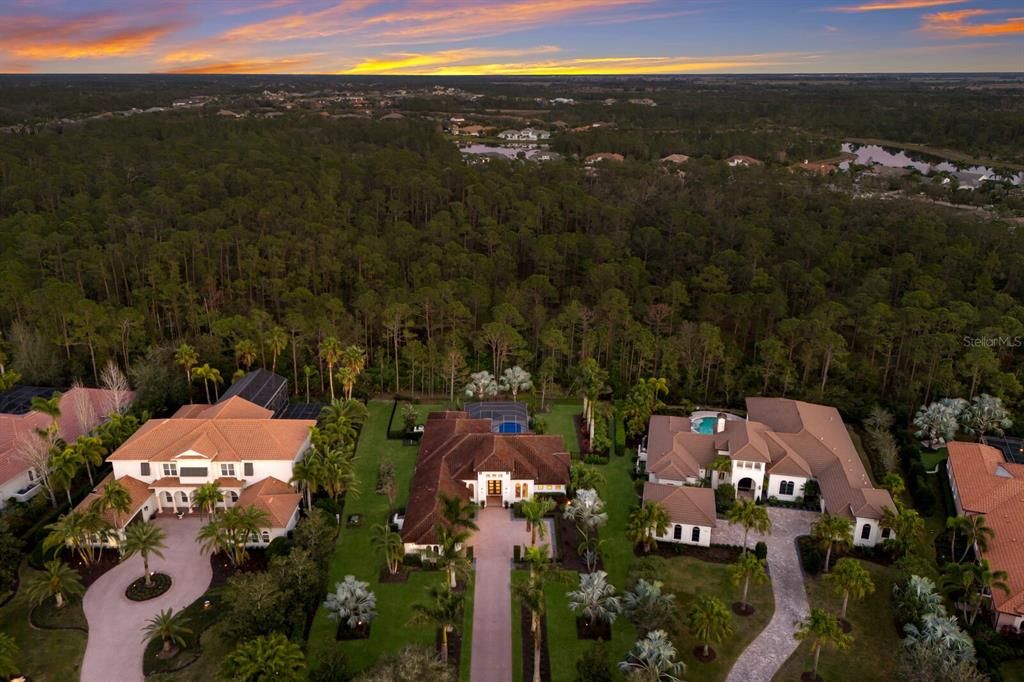 合同活跃: $2,500,000 (3 贝兹, 3 浴室, 3346 平方英尺)