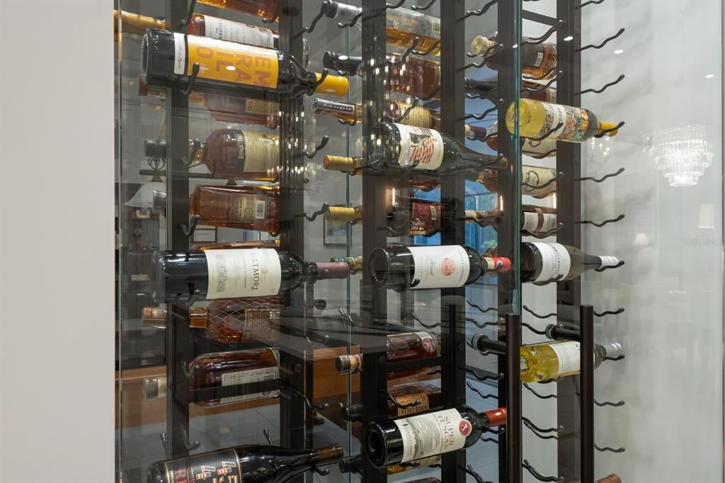 合同活跃: $2,500,000 (3 贝兹, 3 浴室, 3346 平方英尺)