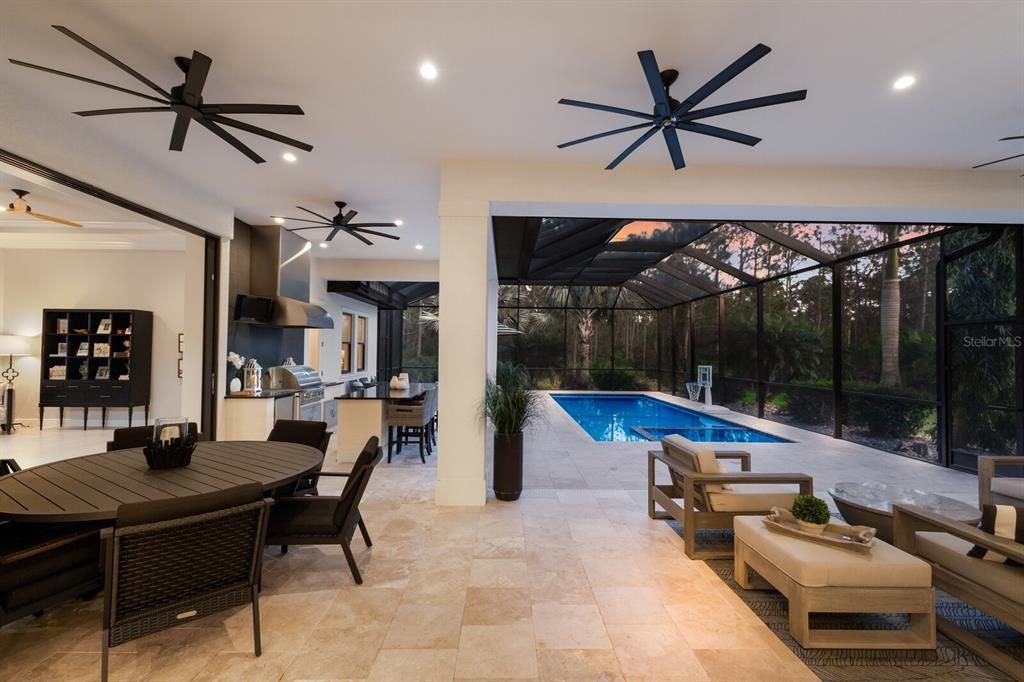 合同活跃: $2,500,000 (3 贝兹, 3 浴室, 3346 平方英尺)