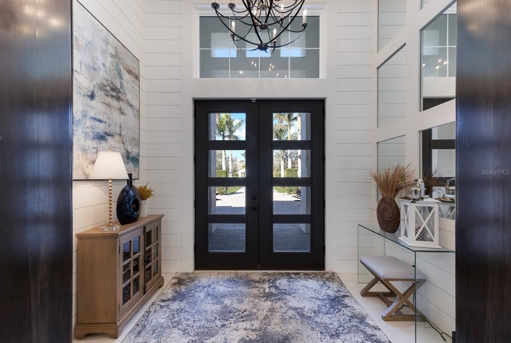 合同活跃: $2,500,000 (3 贝兹, 3 浴室, 3346 平方英尺)