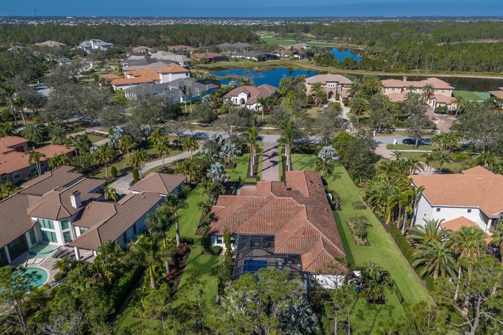 合同活跃: $2,500,000 (3 贝兹, 3 浴室, 3346 平方英尺)