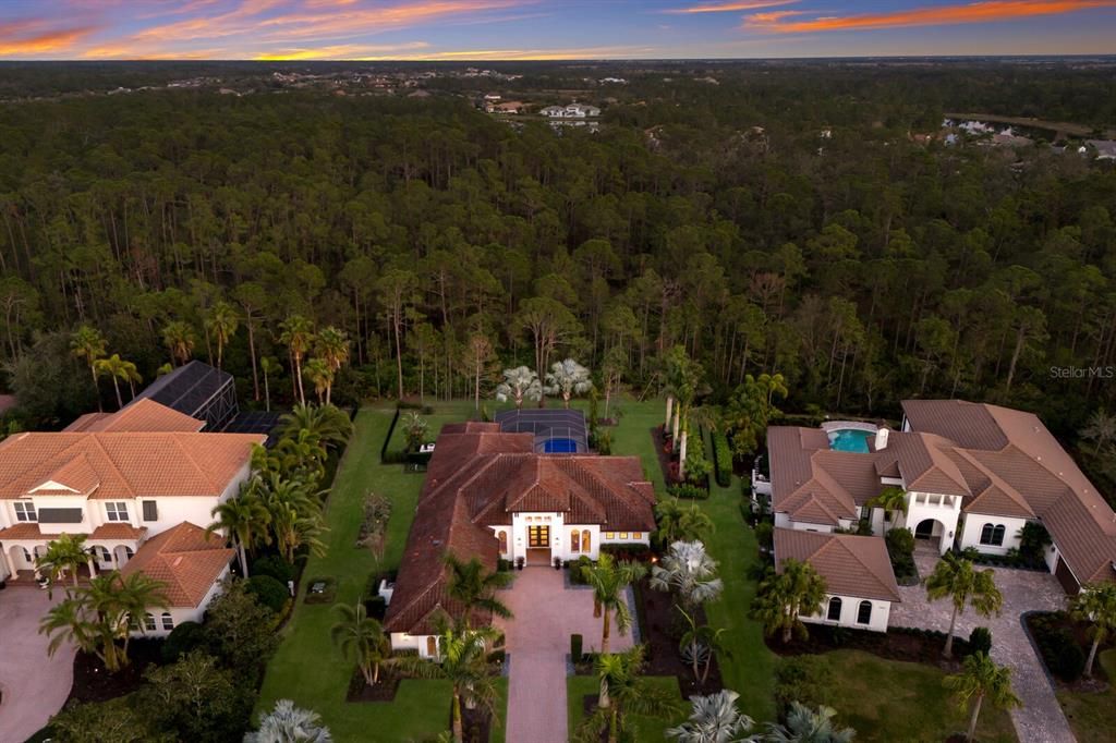 合同活跃: $2,500,000 (3 贝兹, 3 浴室, 3346 平方英尺)