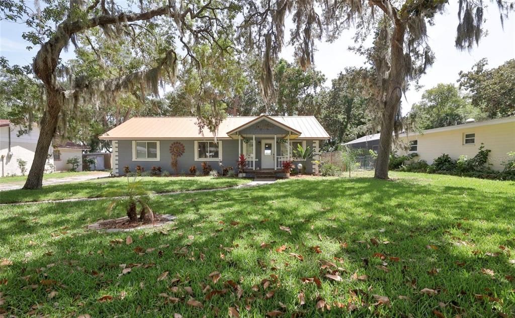 Recently Sold: $600,000 (4 beds, 2 baths, 2314 Square Feet)