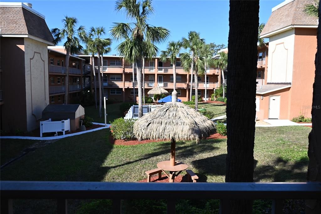 For Rent: $1,425 (1 beds, 1 baths, 747 Square Feet)