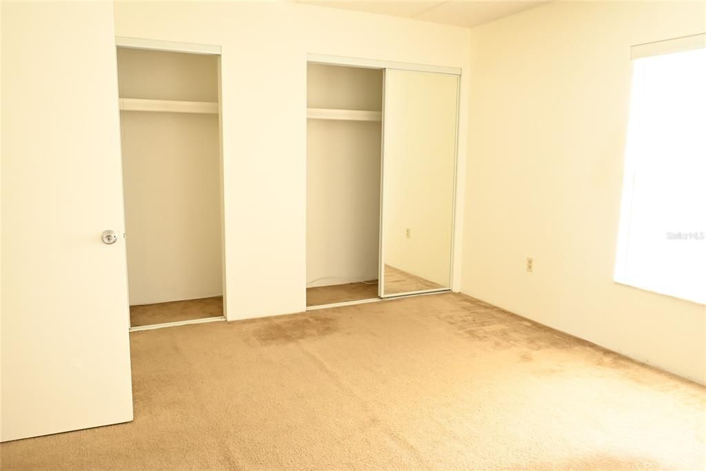 For Rent: $1,425 (1 beds, 1 baths, 747 Square Feet)