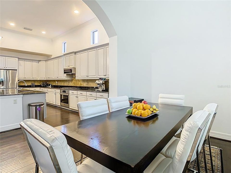 For Sale: $649,900 (4 beds, 3 baths, 3175 Square Feet)