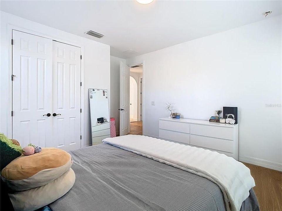 For Sale: $649,900 (4 beds, 3 baths, 3175 Square Feet)