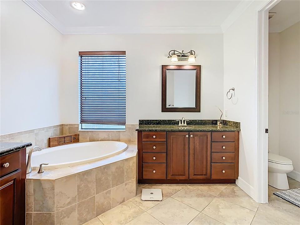 For Sale: $649,900 (4 beds, 3 baths, 3175 Square Feet)