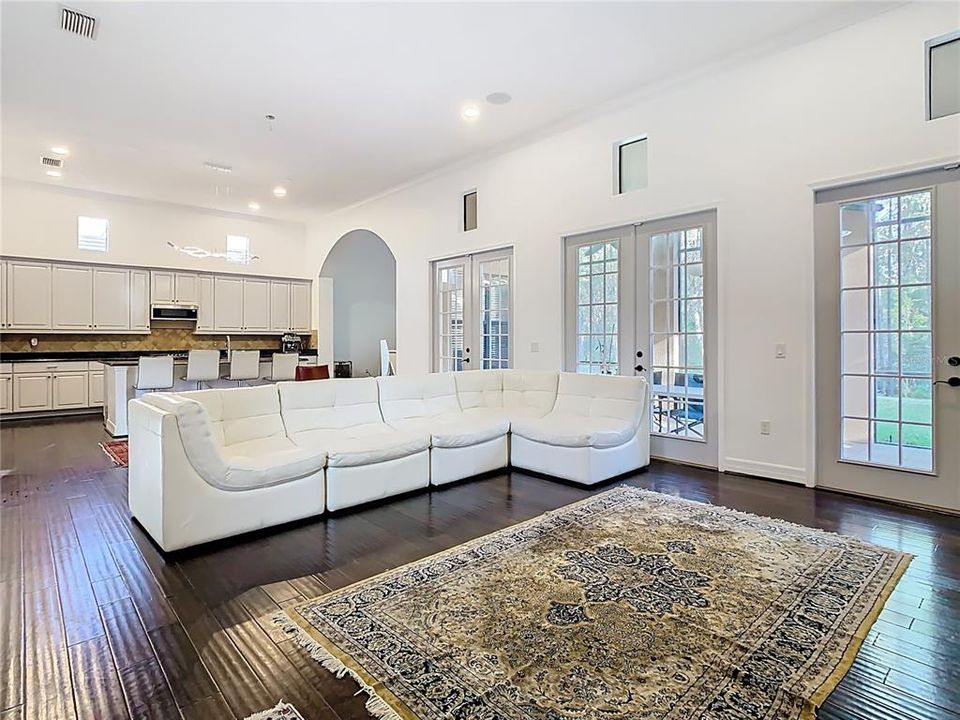 For Sale: $649,900 (4 beds, 3 baths, 3175 Square Feet)