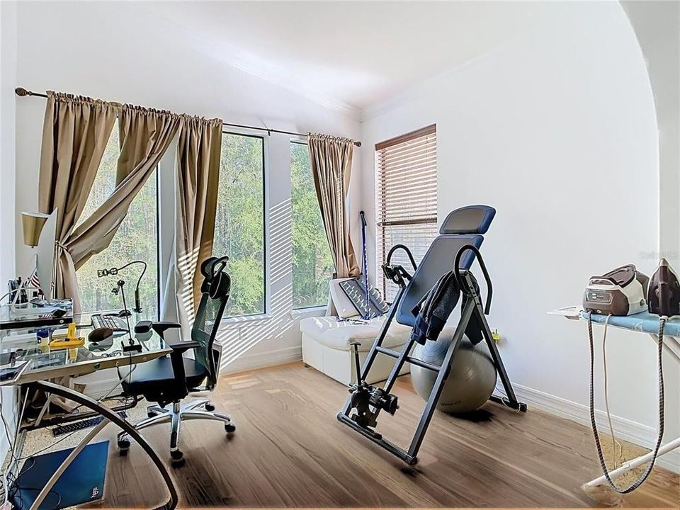 For Sale: $649,900 (4 beds, 3 baths, 3175 Square Feet)