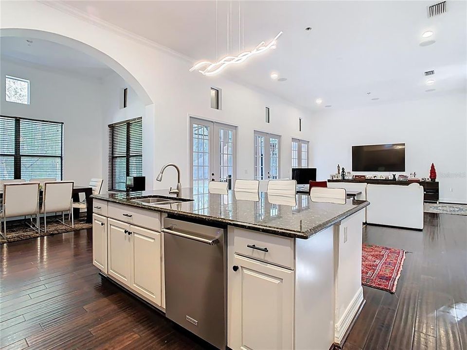 For Sale: $649,900 (4 beds, 3 baths, 3175 Square Feet)