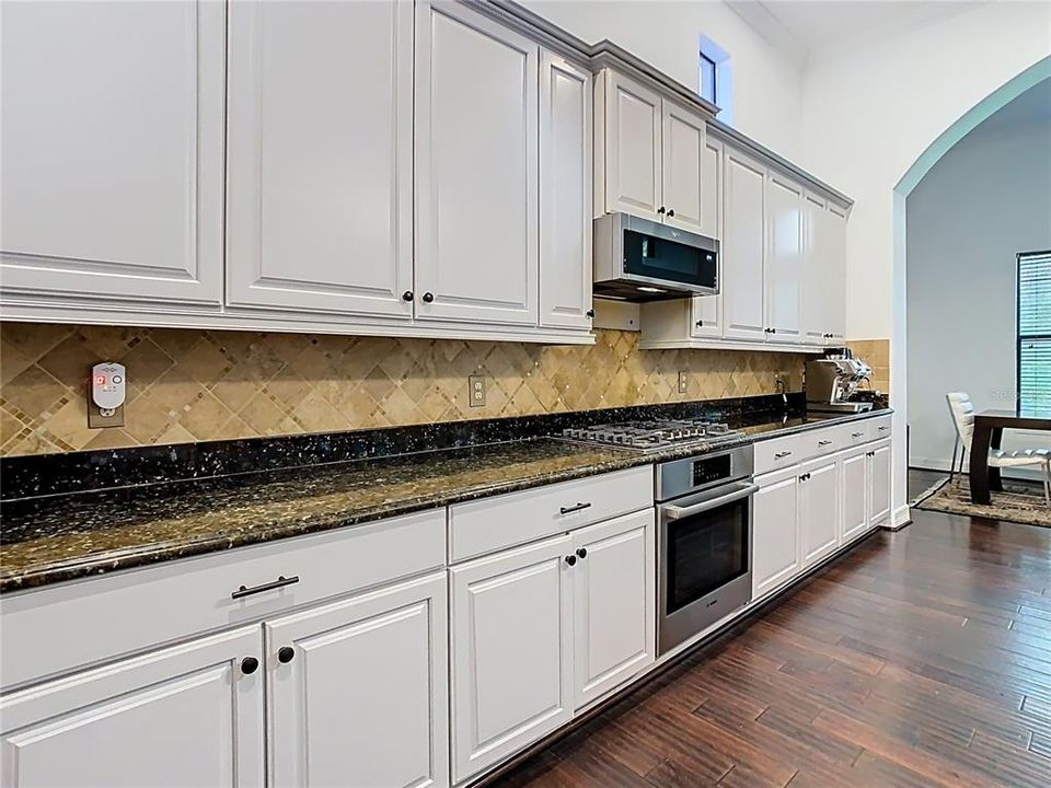 For Sale: $649,900 (4 beds, 3 baths, 3175 Square Feet)