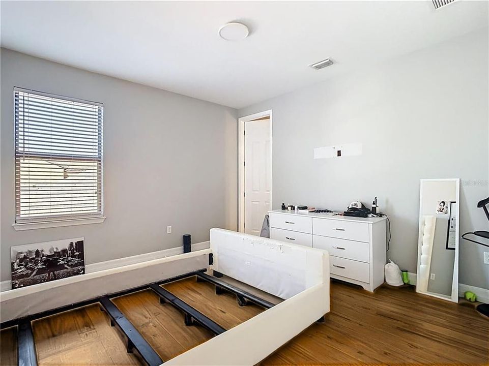 For Sale: $649,900 (4 beds, 3 baths, 3175 Square Feet)