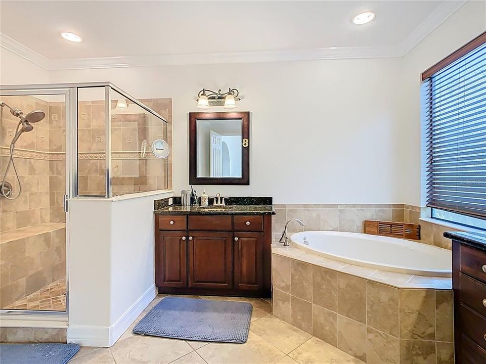 For Sale: $649,900 (4 beds, 3 baths, 3175 Square Feet)