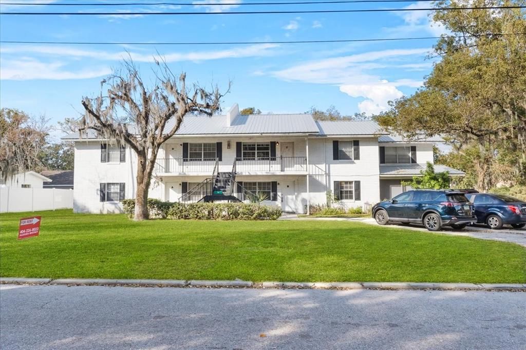 Recently Rented: $1,400 (2 beds, 1 baths, 900 Square Feet)