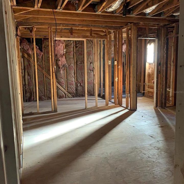 For Sale: $110,000 (3 beds, 2 baths, 1088 Square Feet)