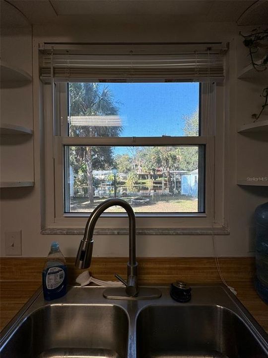 For Rent: $2,500 (3 beds, 2 baths, 2040 Square Feet)