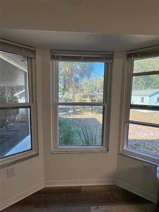 For Rent: $2,500 (3 beds, 2 baths, 2040 Square Feet)