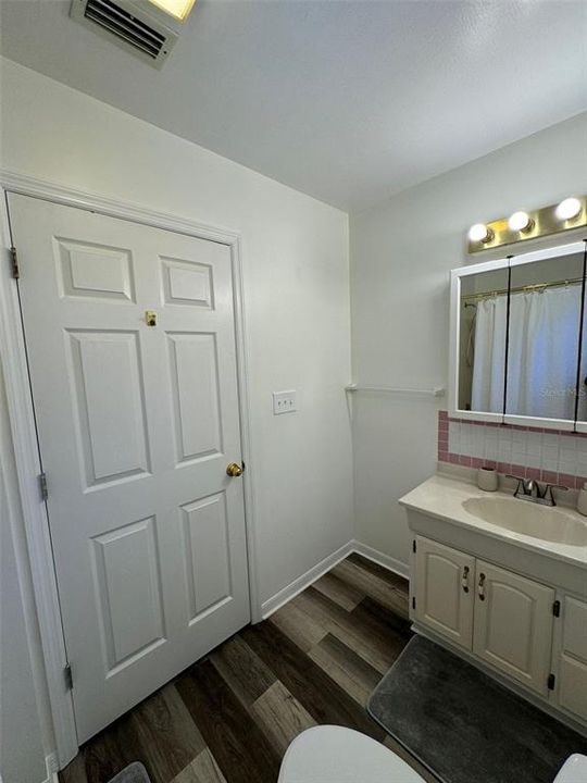 For Rent: $2,500 (3 beds, 2 baths, 2040 Square Feet)