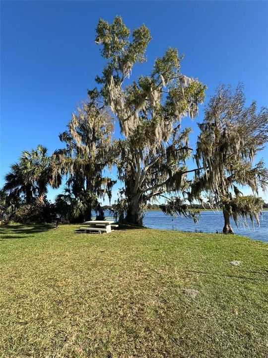 For Rent: $2,500 (3 beds, 2 baths, 2040 Square Feet)