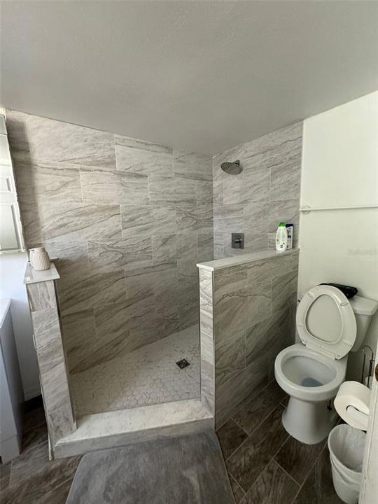 For Rent: $2,500 (3 beds, 2 baths, 2040 Square Feet)