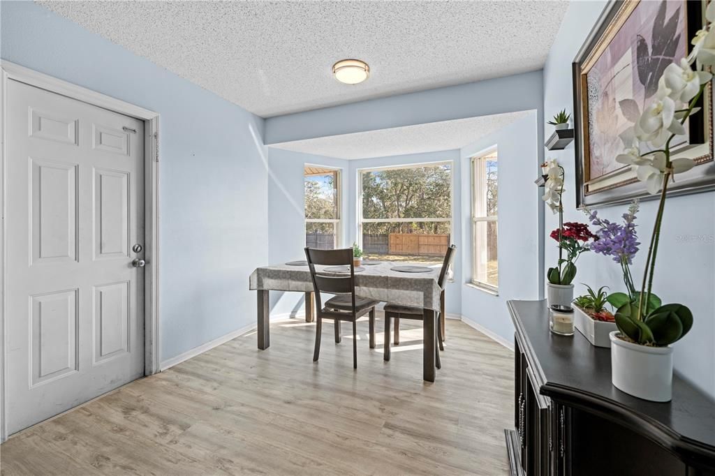 Active With Contract: $295,000 (4 beds, 2 baths, 1604 Square Feet)