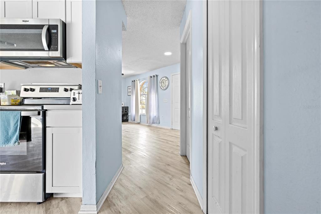 Active With Contract: $295,000 (4 beds, 2 baths, 1604 Square Feet)