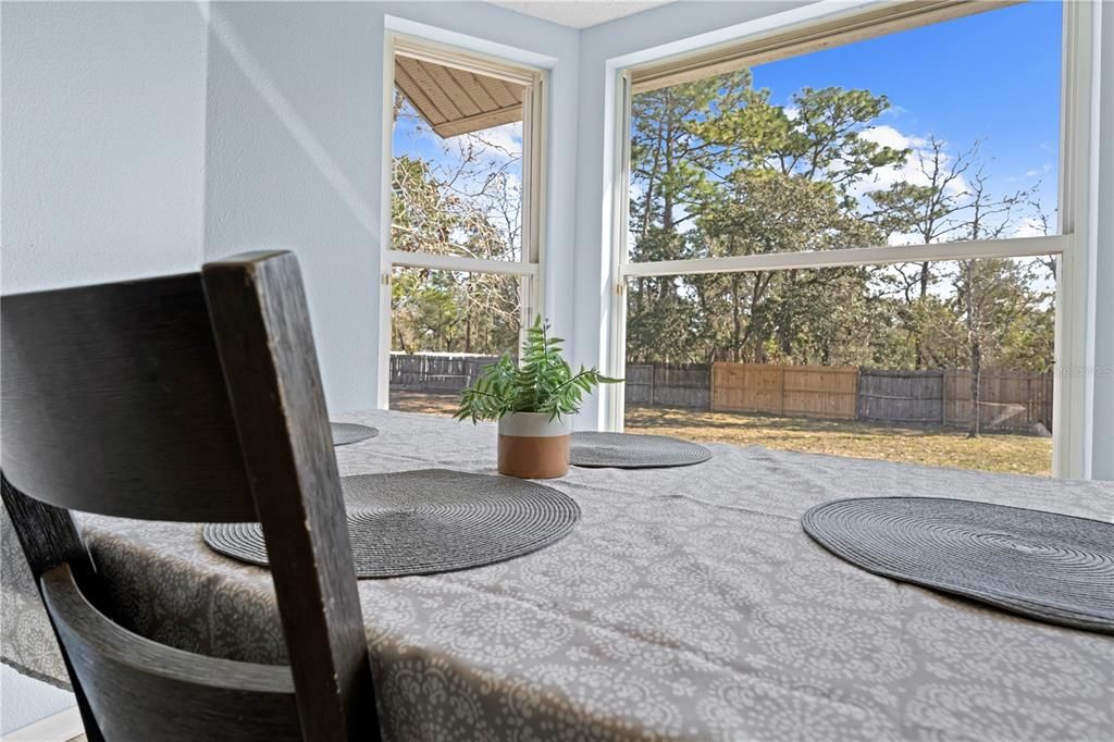 Active With Contract: $295,000 (4 beds, 2 baths, 1604 Square Feet)