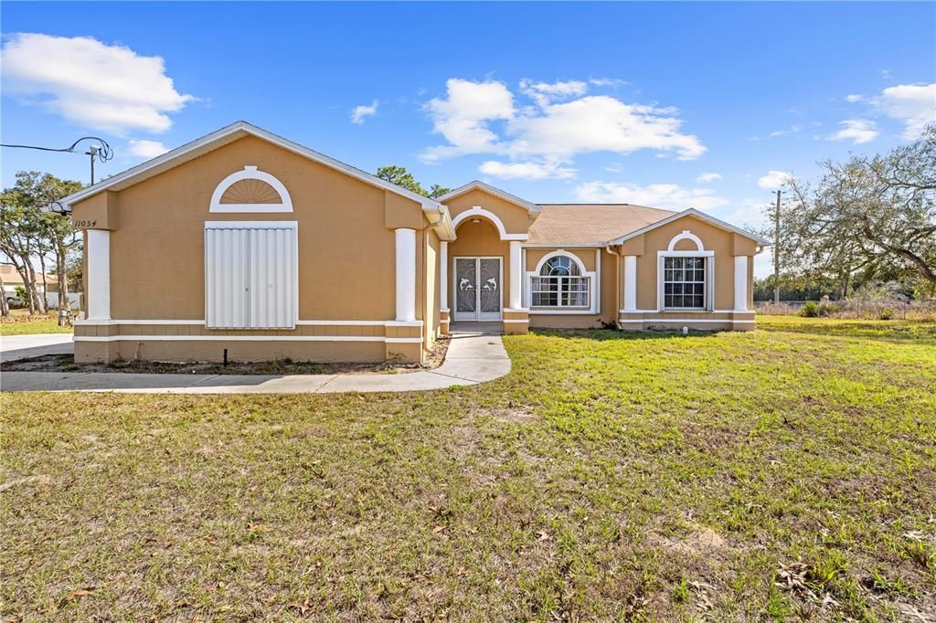 Active With Contract: $295,000 (4 beds, 2 baths, 1604 Square Feet)