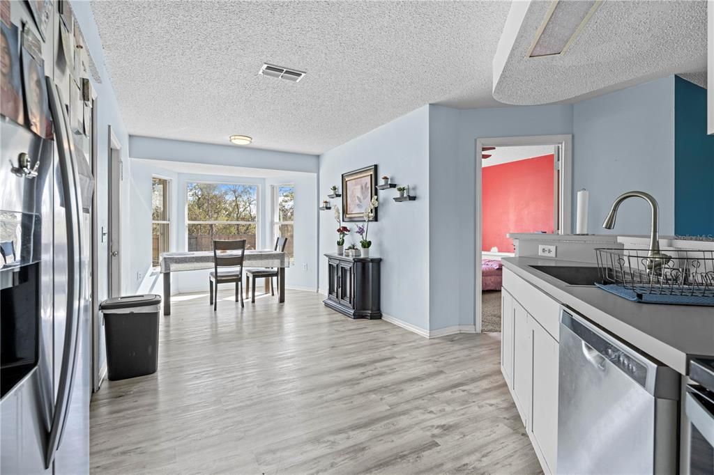 Active With Contract: $295,000 (4 beds, 2 baths, 1604 Square Feet)