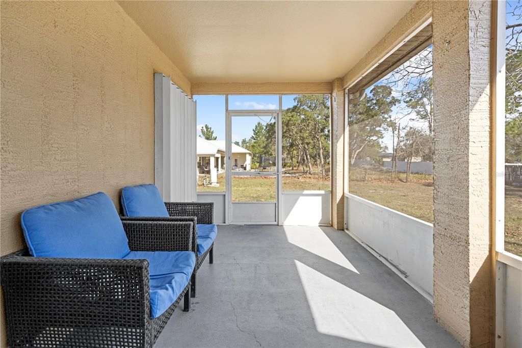 Active With Contract: $295,000 (4 beds, 2 baths, 1604 Square Feet)