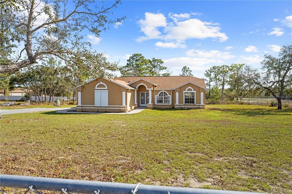 Active With Contract: $295,000 (4 beds, 2 baths, 1604 Square Feet)
