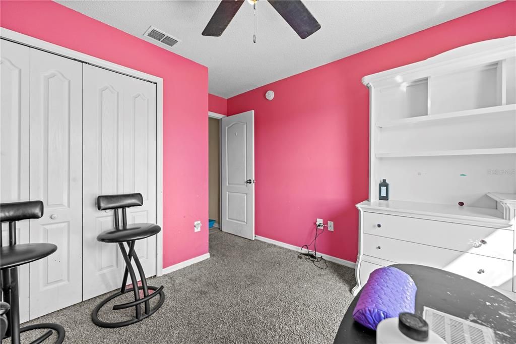 Active With Contract: $295,000 (4 beds, 2 baths, 1604 Square Feet)