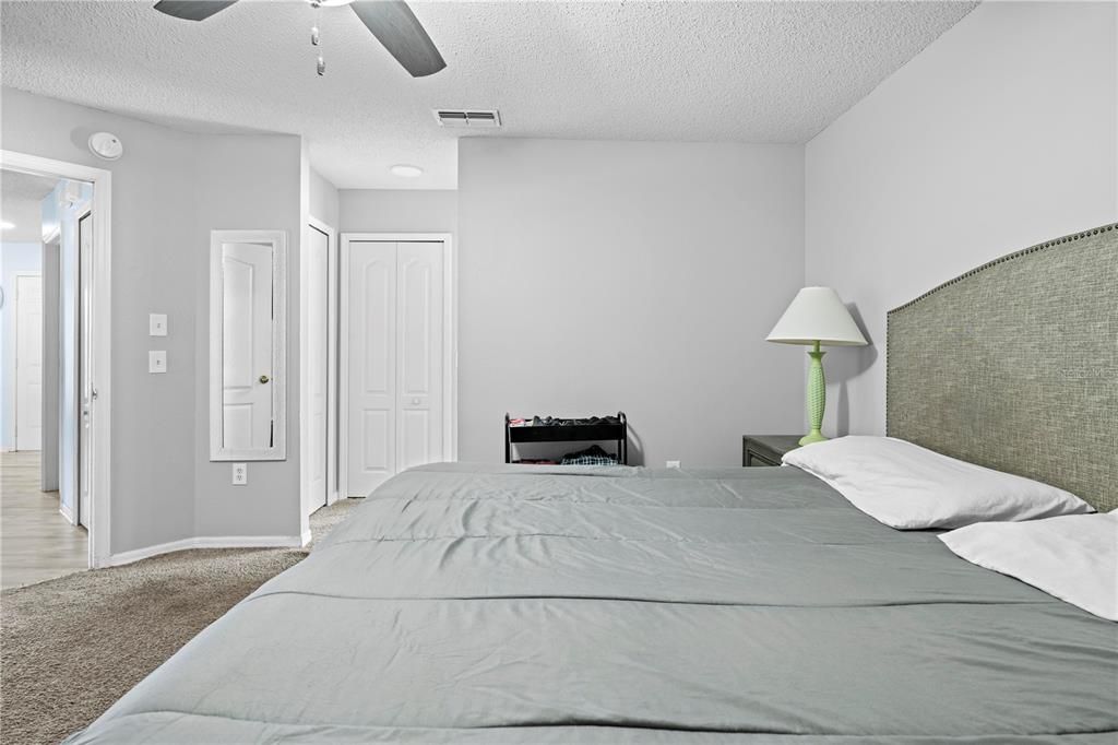 Active With Contract: $295,000 (4 beds, 2 baths, 1604 Square Feet)