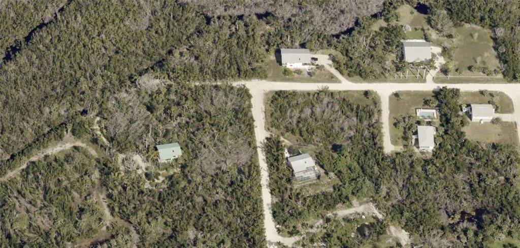 待售: $289,000 (0.38 acres)