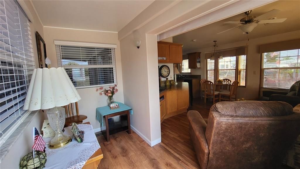 待售: $150,000 (1 贝兹, 1 浴室, 790 平方英尺)