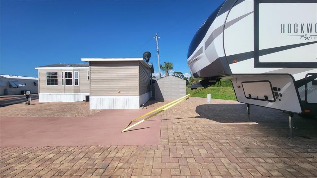 待售: $150,000 (1 贝兹, 1 浴室, 790 平方英尺)