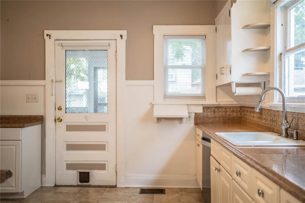 For Sale: $1,399,000 (5 beds, 0 baths, 2900 Square Feet)