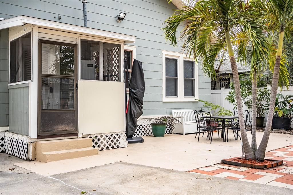 For Sale: $1,399,000 (5 beds, 0 baths, 2900 Square Feet)